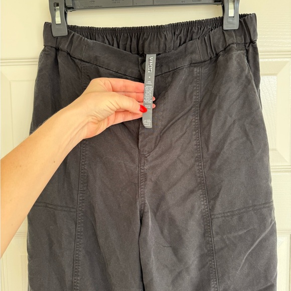 Vuori Coastline Pant Black Tencel Travel Casual Size M Black - Picture 7 of 7